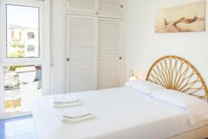 WELCS APARTAMENTO 407 EMP con vista al canal