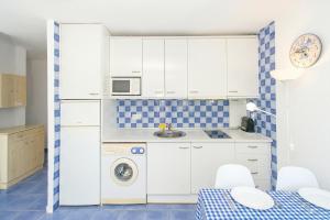 WELCS APARTAMENTO 407 EMP con vista al canal