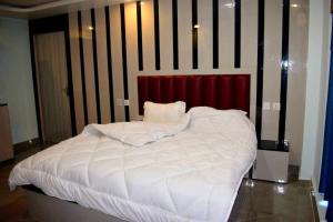 Bindu Hotel & Lodge