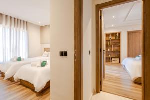 Designer 2 Bedroom Gueliz retreat Pool - Gym - Parking