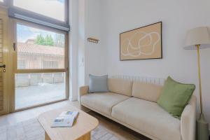 Renovated Duplex on Paseo F. de Sales