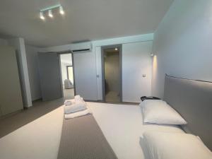 Elani Hill Retreat