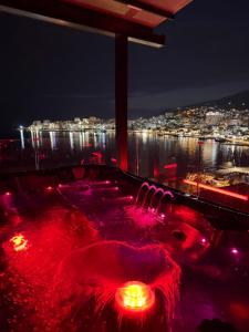 Luxury Penthouse with Jakuzzi
