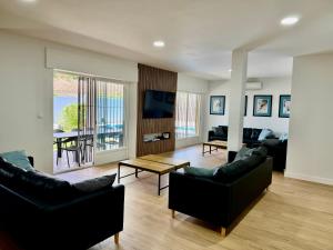 Villa Sol y Vino I Piscina Salada I Jacuzzi Spa I BBQ I PS5 I Aircon I Luxury & Privacy Jerez