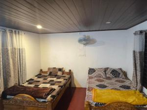 Doddagadde Homestay and Villas - Near to Ettina Bhuja trek and falls