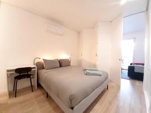 Walker House, 2-bedroom flat, garden - Downtown Porto