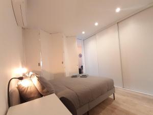 Walker House, 2-bedroom flat, garden - Downtown Porto