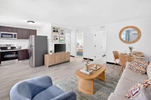 Charming 2BR Near Beach Airport & Las Olas