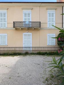 Immobiliare La Rosetana - Residenza Gialla