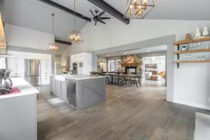 5-Br Villa on Lake Labelle Chalet Jacob