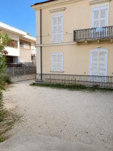 Immobiliare La Rosetana - Residenza Gialla