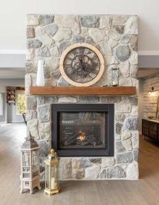 5-Br Villa on Lake Labelle Chalet Jacob
