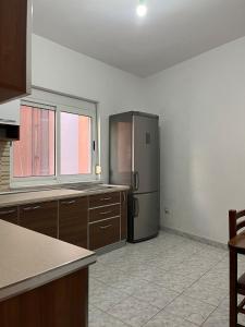 Salt & Sand Apartment-Near Beach-Fast Wi-Fi