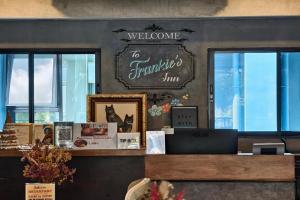 Frankies Inn