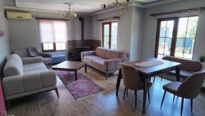 Maşukiye pink house bungalow
