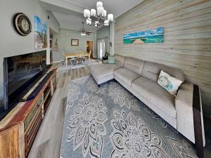 Coastal Hideaway