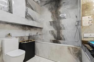 K Spot Apartment Private Spa Tub & Sauna Old Town