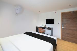Hotel O Zest Inn