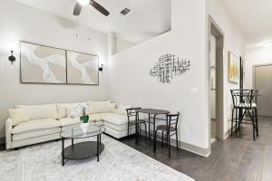 Finest and Premium Richardson CityLine Unit One bed One bath