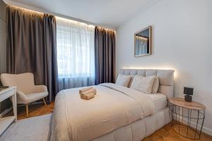 Grand Suborna Retreat - Premium Stay by the Presidency