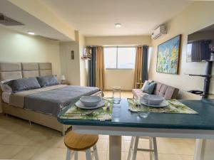 Apartamento Tipo Estudio frente Playa Moreno