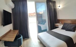 Valymar Inn International Home Hotel