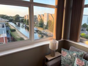 Beautiful Canal View Flat