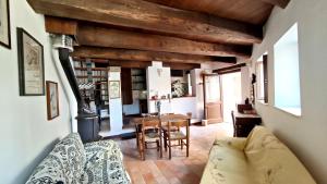 Vintage cozy apartment with 2 rooms