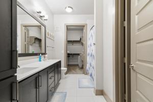 Modern Lux 1 bed 1bath Apt in Richardson CityLine