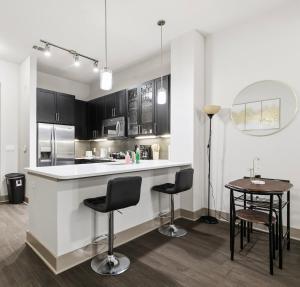 Modern Lux 1 bed 1bath Apt in Richardson CityLine