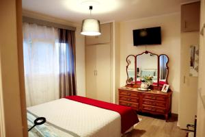 The Petit Mon Repos Cozy Nook