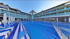 Ceti̇n Presti̇ge Resort