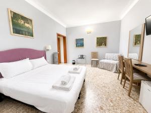 San Giovanni Rooms - near metro