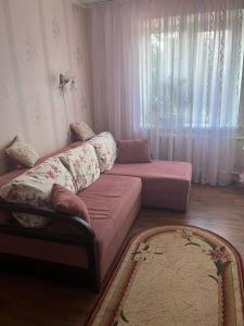 Comfortable 2-Bedroom Apartment Near City Center