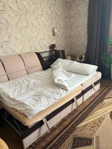 Comfortable 2-Bedroom Apartment Near City Center