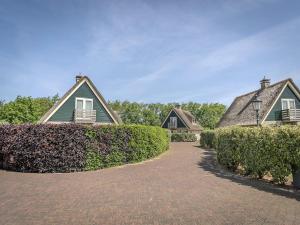 6-Guest Texel Villa with Sauna & Spa