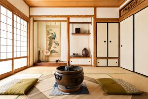 Japanese cozy house, Easy access to Namba-Kyoto-KIX