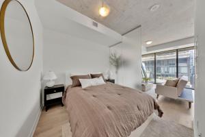 Downtown Toronto Lux 1BR on King St