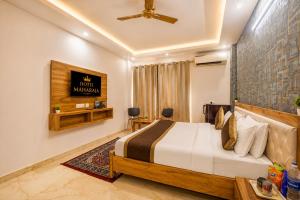 Hotel Maharaja Suites - 1 Minute From Medanta - The Medicity Best Hospital in Gurugram
