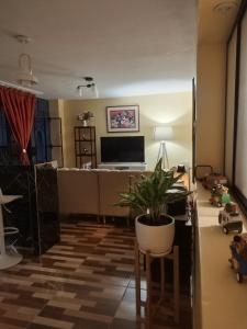 First-floor accommodation 15 min from the airport