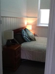 Royal Hotel Snake Valley