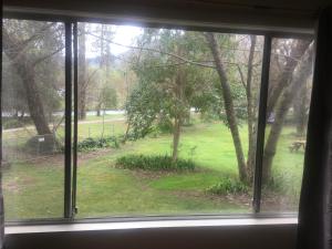 Ovensview On Riverside