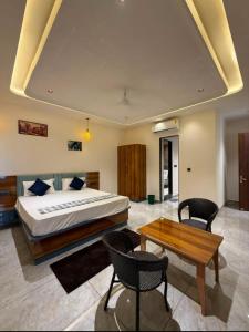 Private 6 BHK villa in udaipur