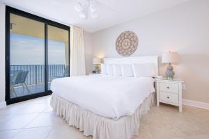 Phoenix VIII 81504 condo