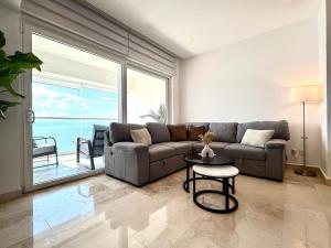 Oceanview 1BR Breakfast Rooftop Pool & Gym