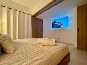 Oceanview 1BR Breakfast Rooftop Pool & Gym