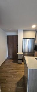 Moderno apartamento en Zona 14 con piscina y parqueo