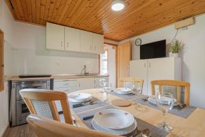 Lodge Trtinka Peaceful Nature Escape - Happy Rentals