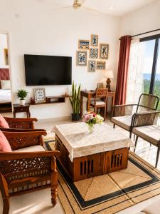COASTAL STAY IN PALOLEM by VERA SOL
