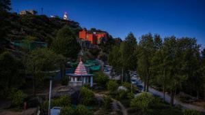 Guru Shikhar Heights - Highest Hotel in Mount Abu 5700 feet